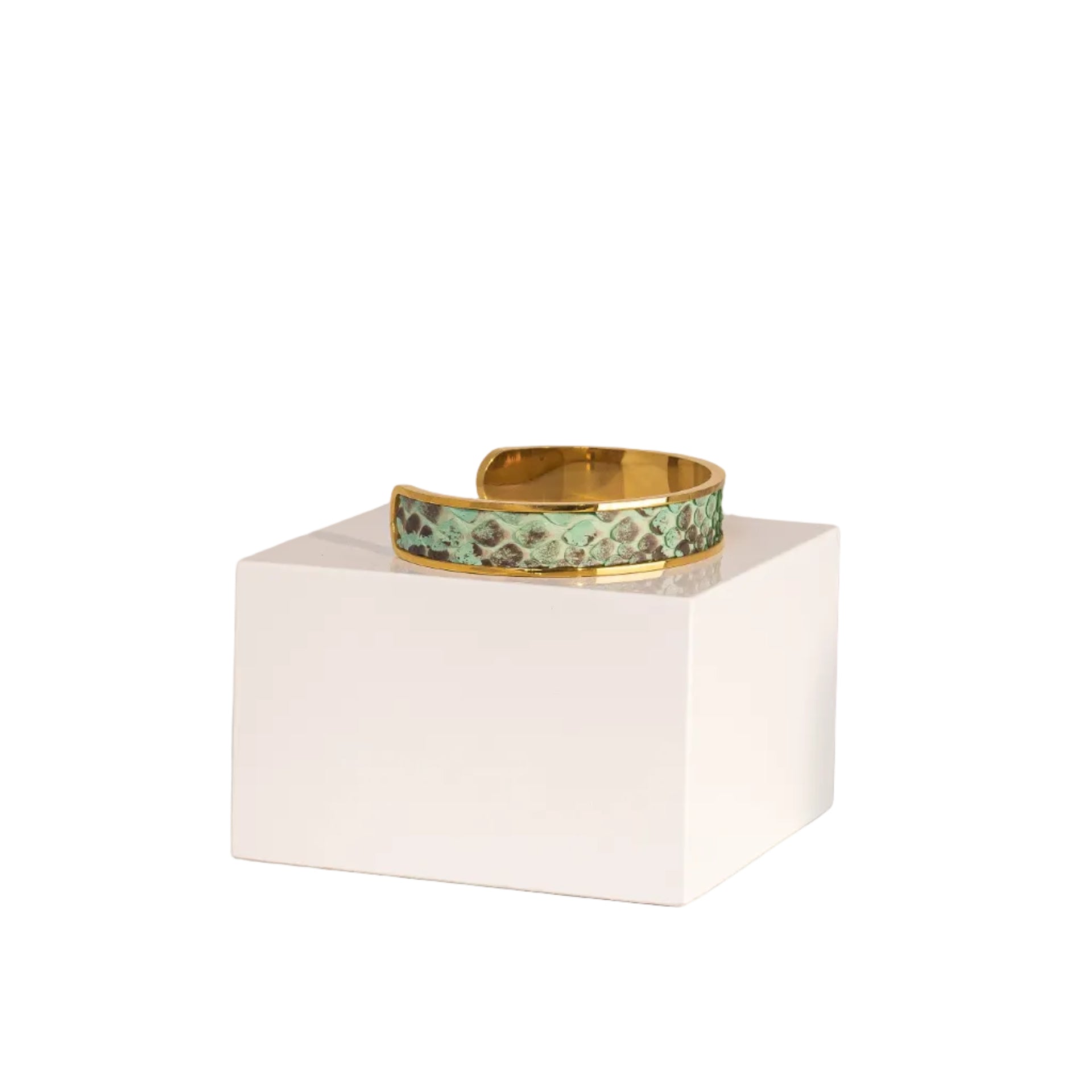 Exuma Signature Cuff